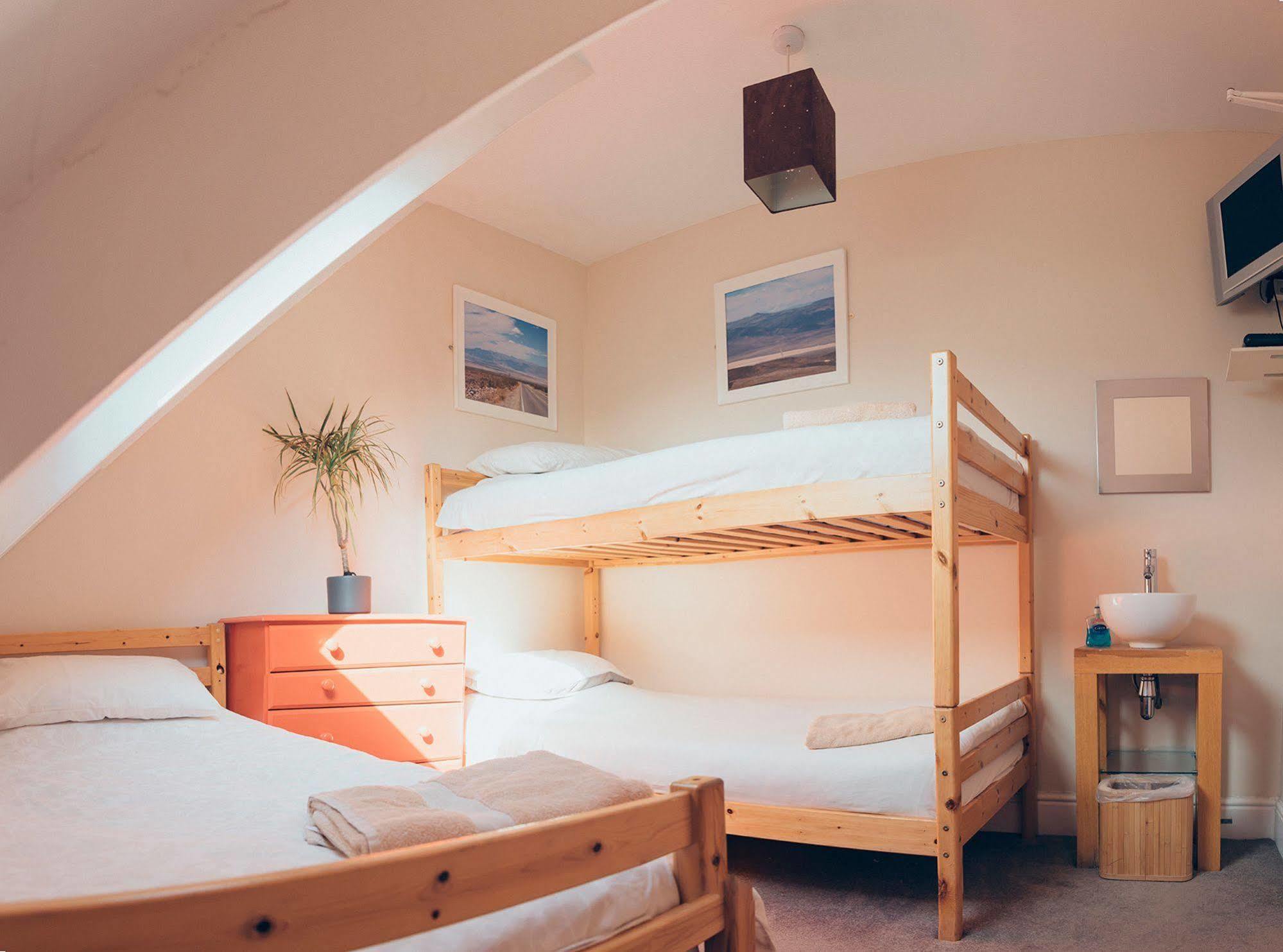 Smarties Guest House New Quay Exterior foto